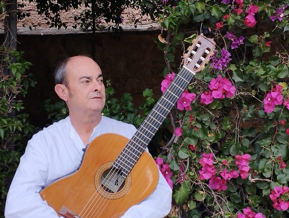 Orígenes. Javier Moya, Guitarra